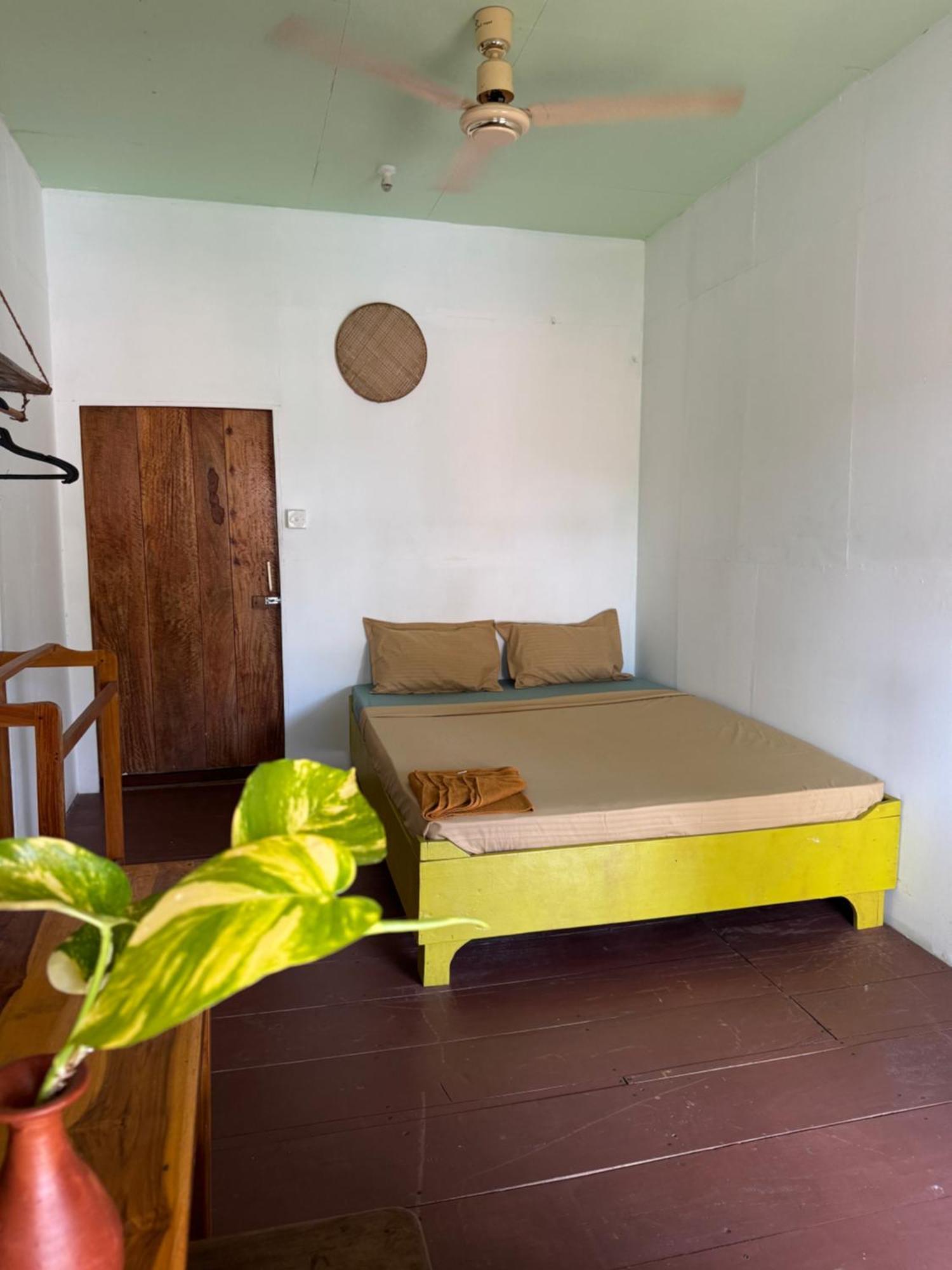 Wave Hunters Hostel Arugam Bay Kültér fotó